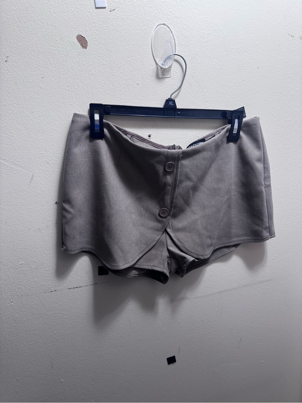 PrettyLittleThing Grey Scallop Front Shorts size 8